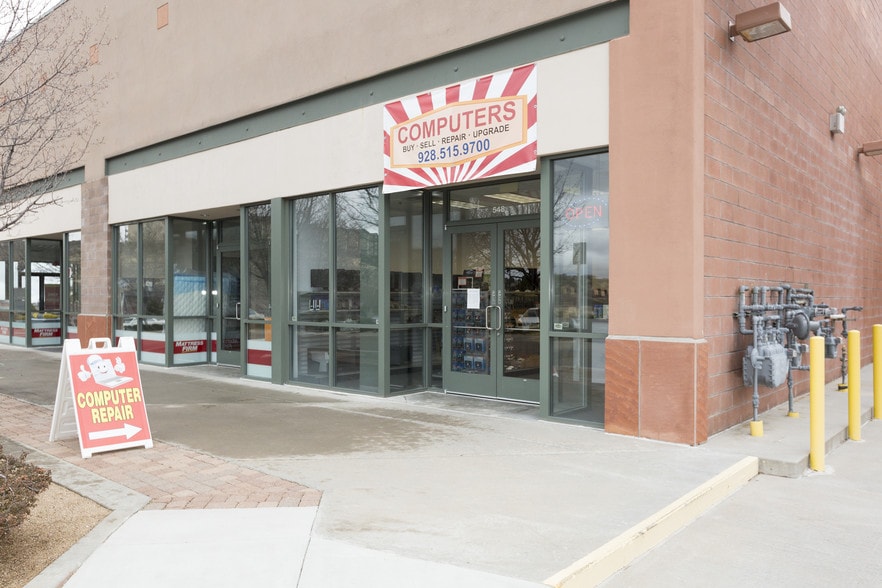 More Photos Of 3250 Gateway Blvd, Prescott Unknown For Lease
