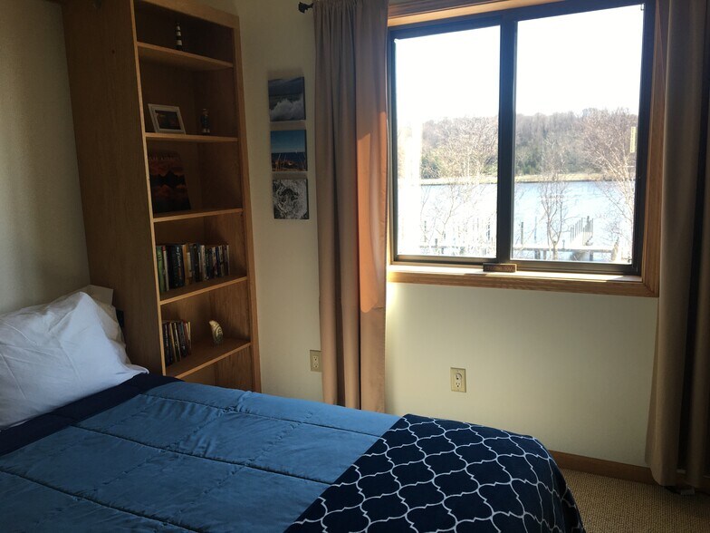 More Photos Of 310 Main St, Frankfort Storefront For Sale