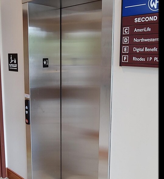 More Photos Of 3090 Electric Rd, Roanoke Medical For Lease