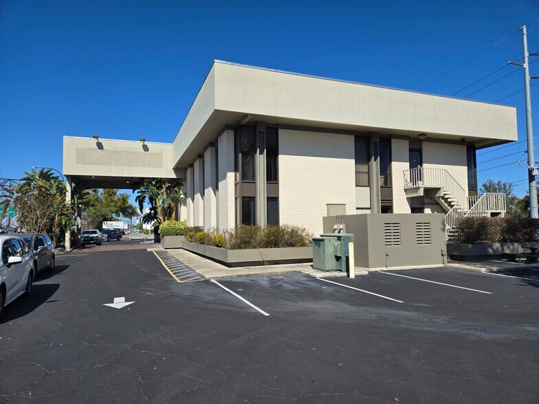 More Photos Of 445 N Wymore Rd, Winter Park Office For Lease