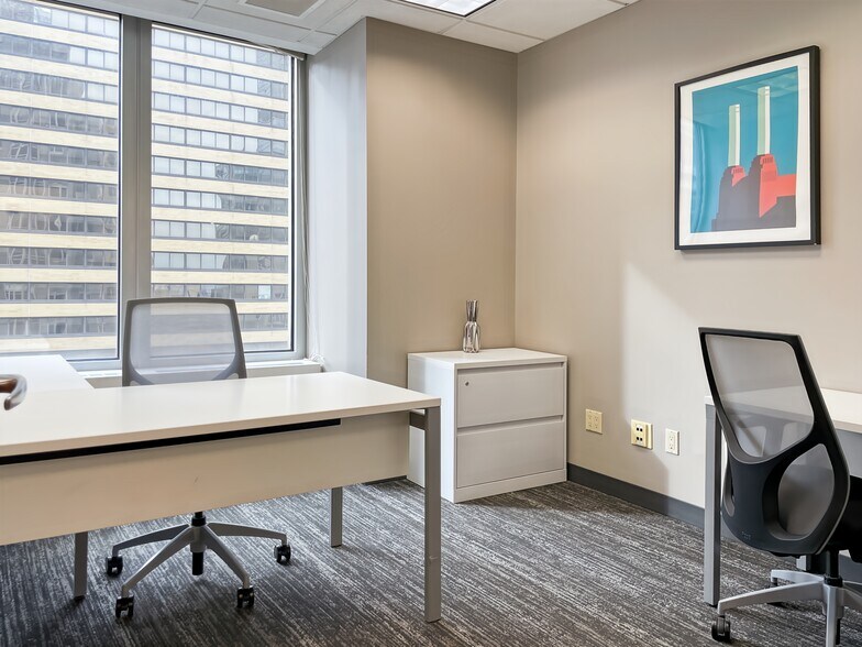More Photos Of 1325 Avenue of the Americas, New York Coworking Space