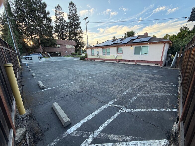 More Photos Of 2498 Stevens Creek Blvd, San Jose Medical For Sale