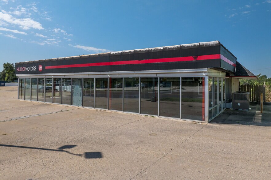 Primary Photo Of 1710 S Belt Hwy, Saint Joseph Auto Dealership For Sale