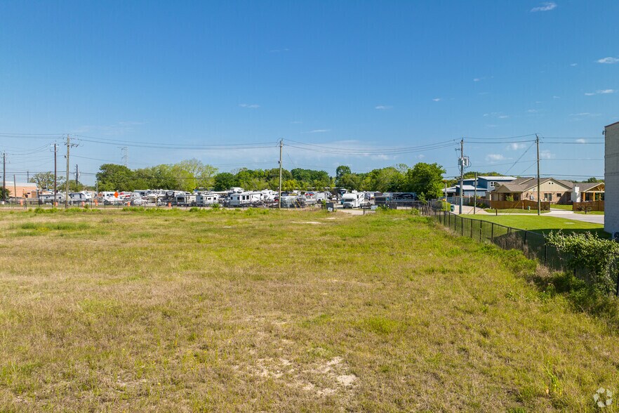 More Photos Of TX-146 & E. Meyer St, Seabrook Land For Sale