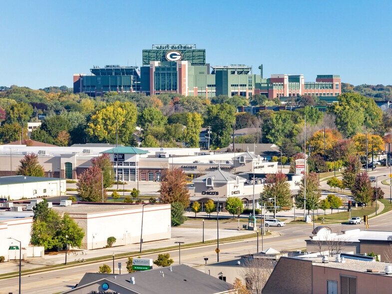 More Photos Of 700 Pilgrim Way, Green Bay Loft Creative Space For Lease