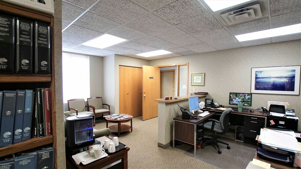 More Photos Of 7400 Lyndale Ave S, Richfield Office For Lease