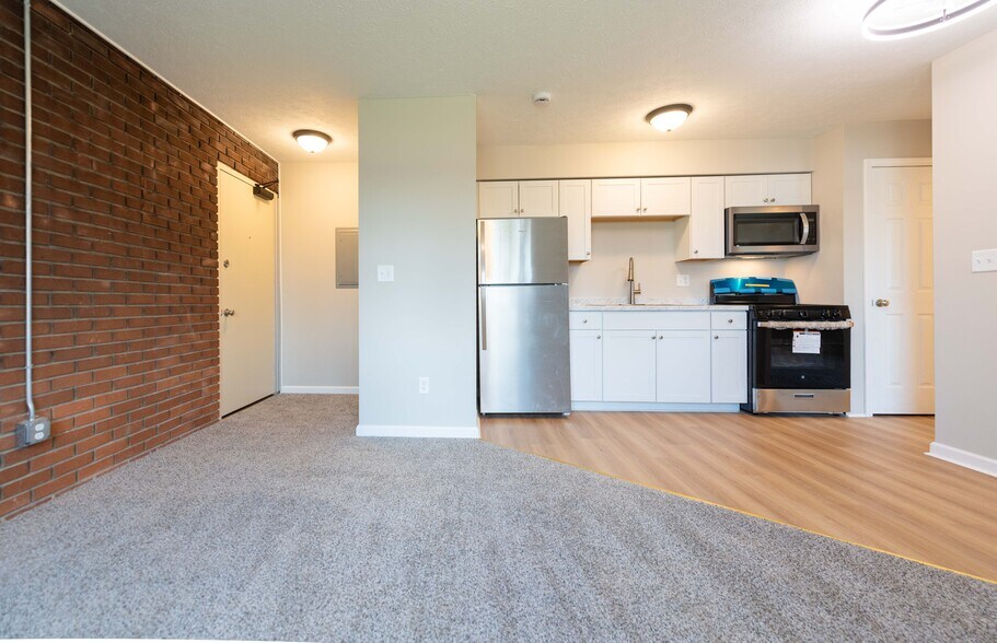 More Photos Of 839 34th St NW, Canton Apartments For Sale