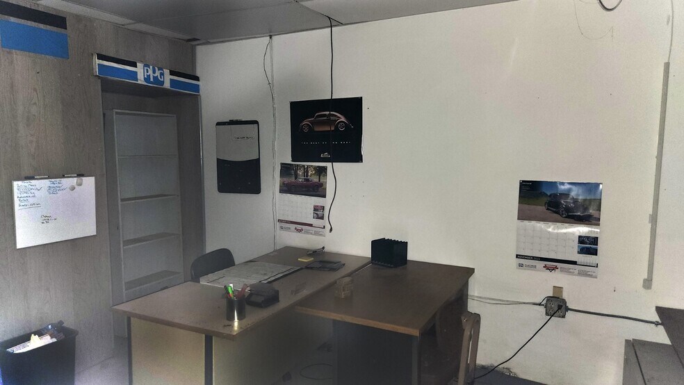 More Photos Of 125 Oneida St, Oneida Storefront Retail Office For Sale