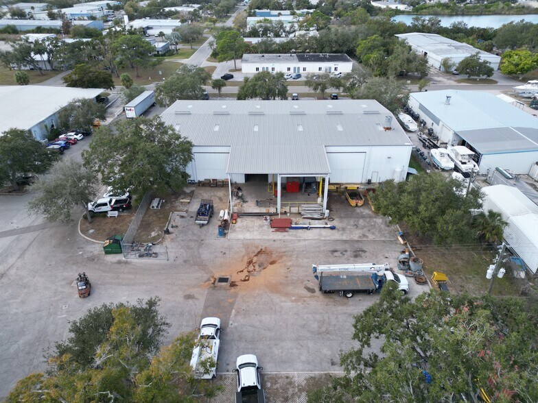 More Photos Of 6115 31st St E, Bradenton Warehouse For Sale