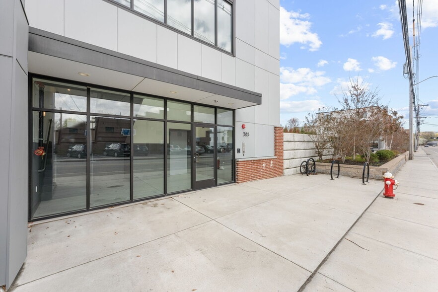 More Photos Of 385 Pleasant St, Watertown Apartments For Lease