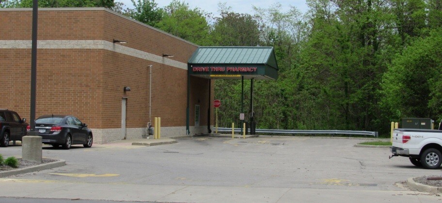 More Photos Of 6707 N Ridge Rd, Madison Drugstore For Sale