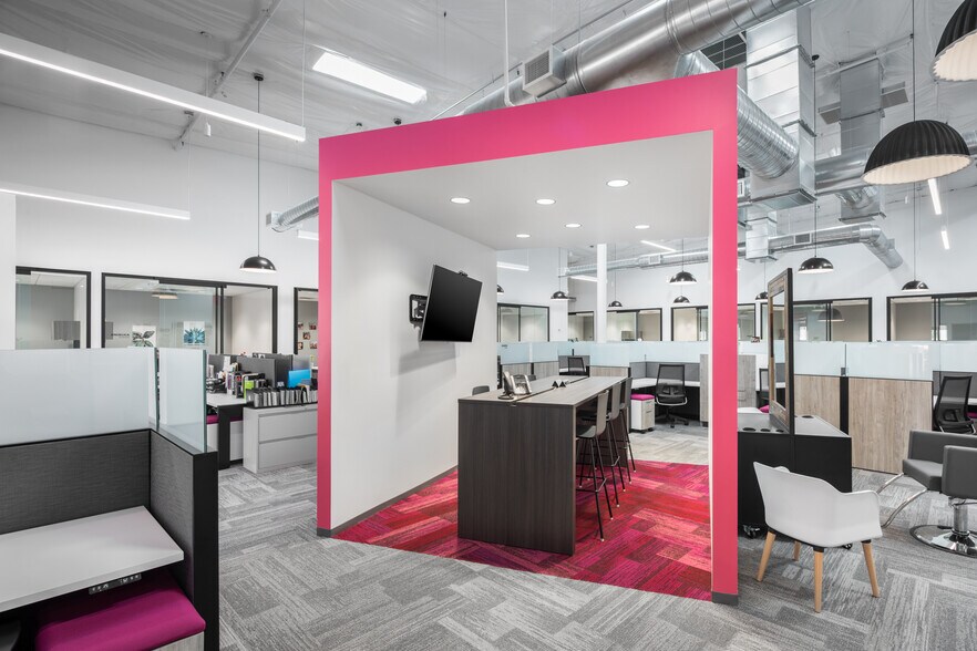 More Photos Of 7755 E Gray Rd, Scottsdale Warehouse For Sale