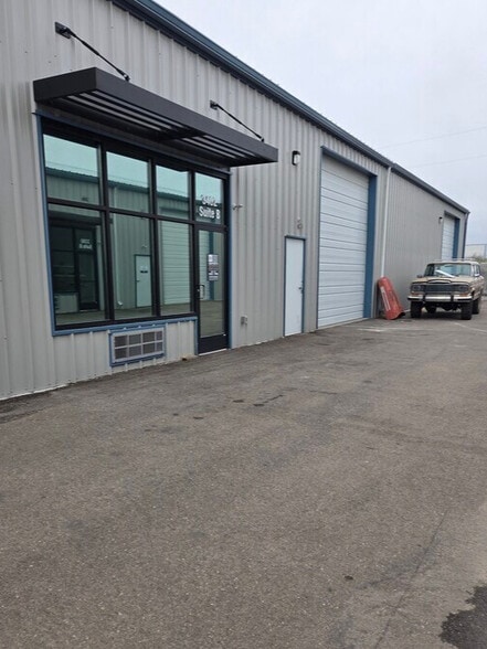 Primary Photo Of 3402 N Black Butte Ct, Nampa Industrial For Lease