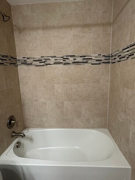 More Photos Of 640-650 E Grapefruit Ave, Lake Alfred Specialty For Sale