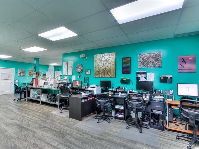 More Photos Of 20 Rue Mill, Howick Veterinarian Kennel For Sale