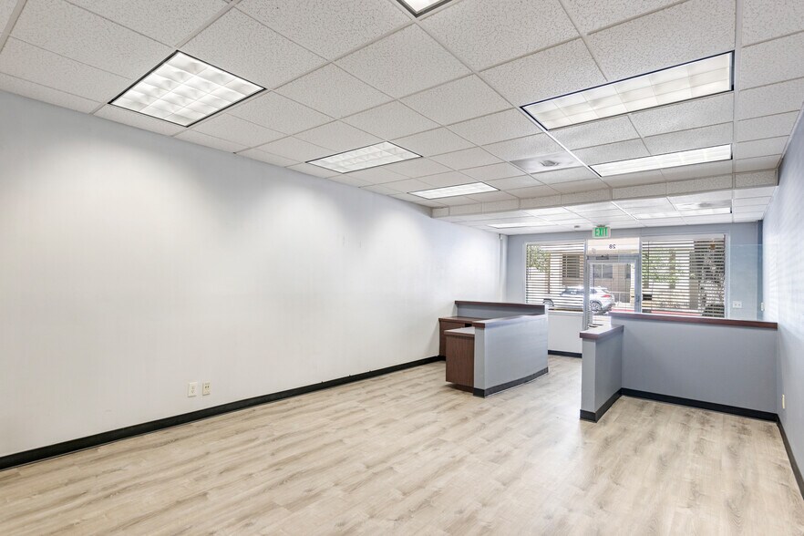 More Photos Of 28 N Los Robles Ave, Pasadena Office For Lease