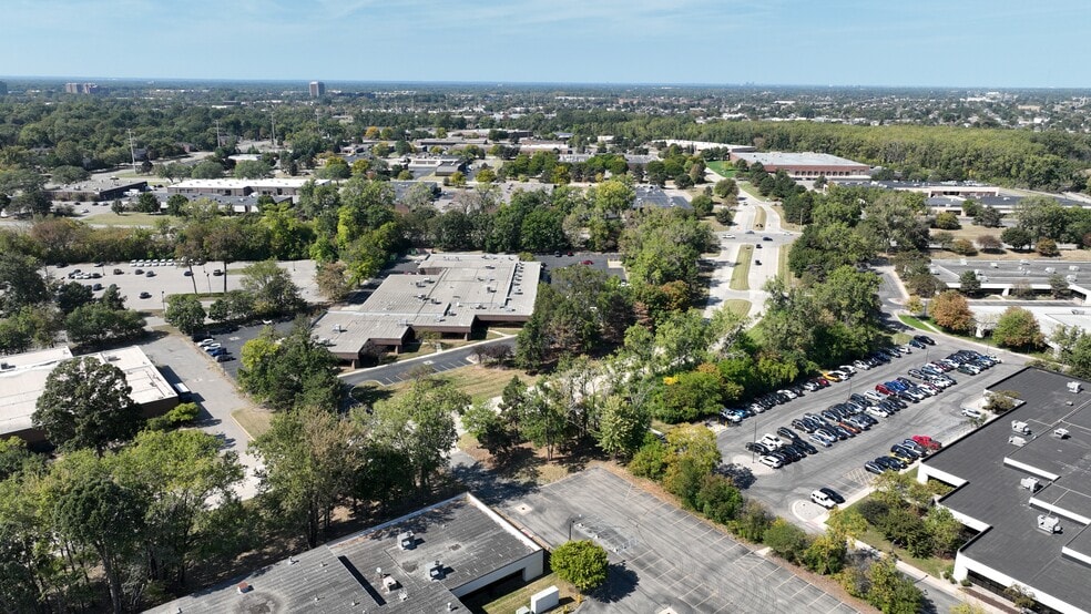 More Photos Of 15162 S Commerce Dr, Dearborn Research And Development For Sale