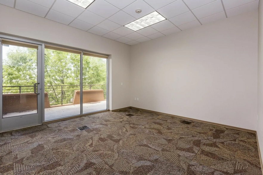 More Photos Of 10000 E University Dr, Prescott Valley Office For Sale