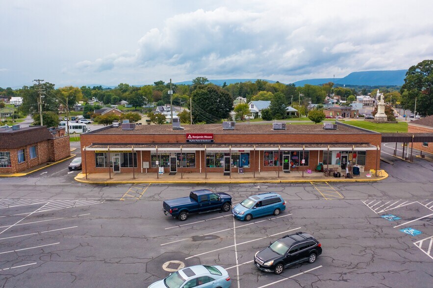 More Photos Of 12 Luray Shopping Ctr, Luray General Retail For Lease