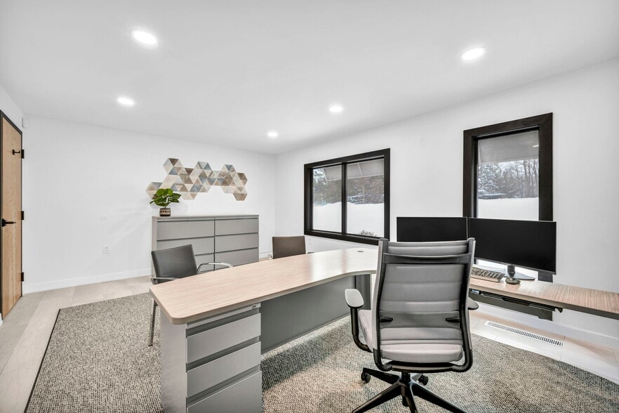 More Photos Of 1929 E Royalton Rd, Broadview Heights Office For Lease