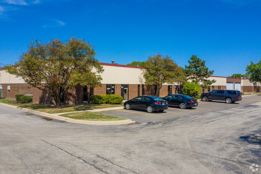 Primary Photo Of 5400 Newport Dr, Rolling Meadows Warehouse For Lease