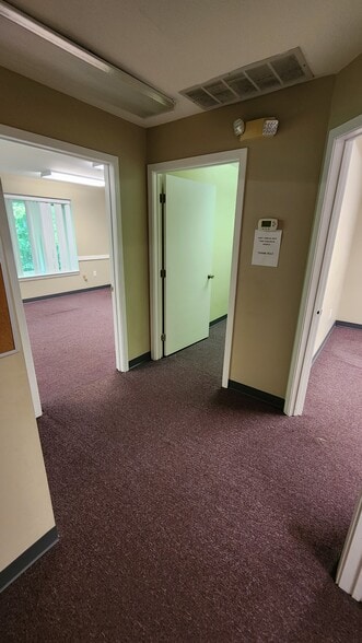 More Photos Of 901 Route 168, Turnersville Office For Lease