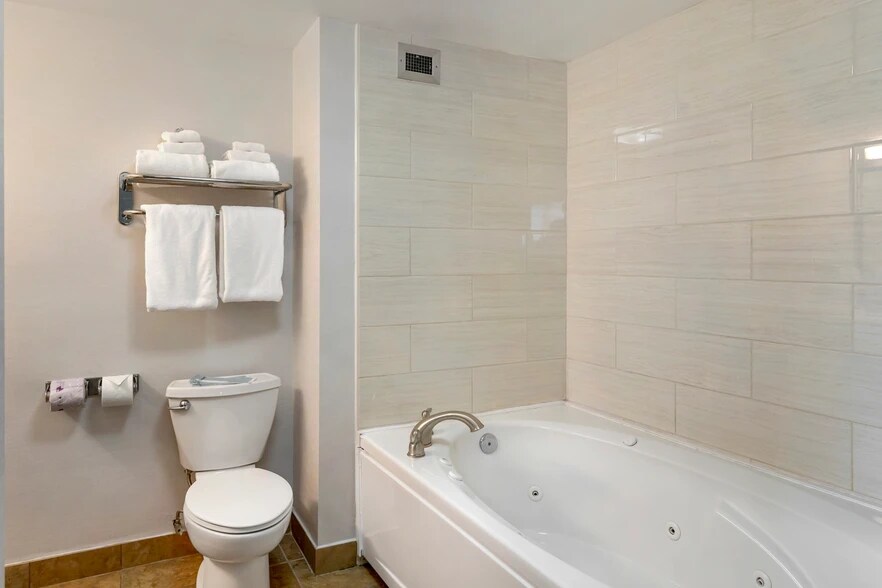 More Photos Of 110 Commerce Park Dr, Watertown Hotel For Sale