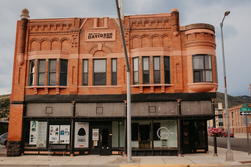 More Photos Of 301 E Park Ave, Anaconda Storefront Retail Office For Sale