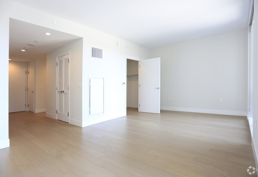 More Photos Of 57 Bank St, White Plains Apartments For Lease