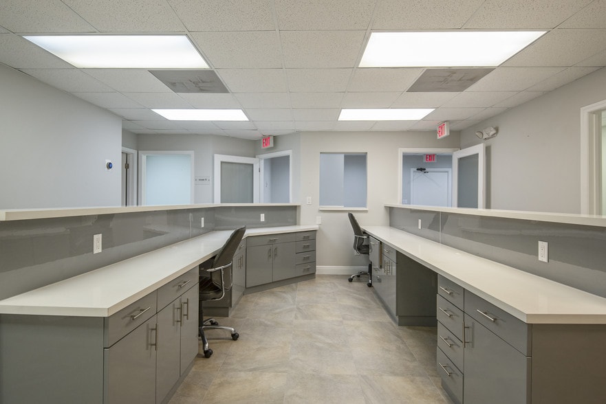 More Photos Of 555 Biltmore Way, Coral Gables Medical For Sale
