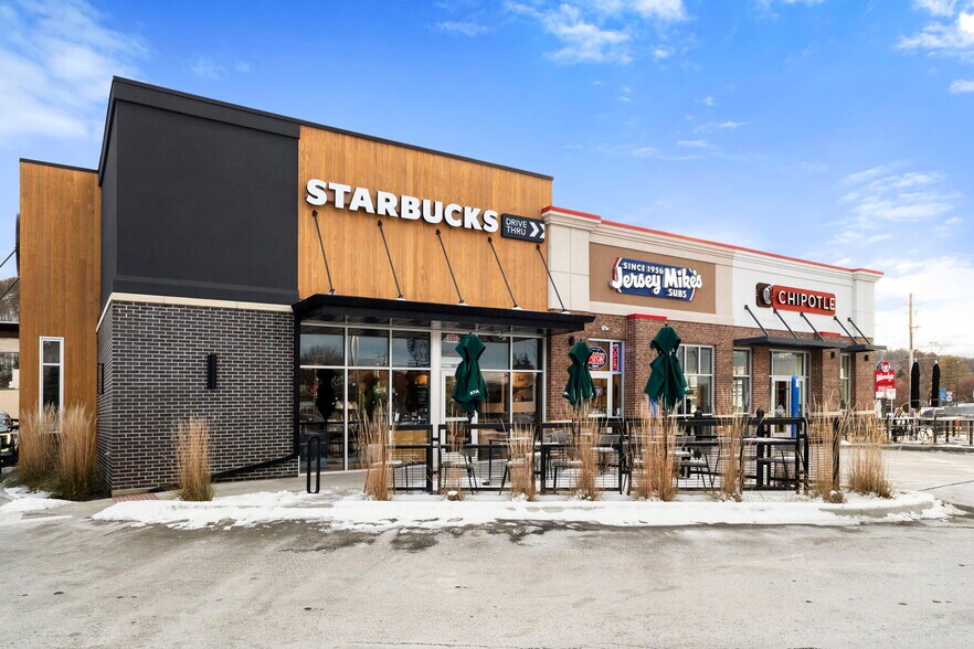 Primary Photo Of 372 W Pulteney St, Corning Restaurant For Sale