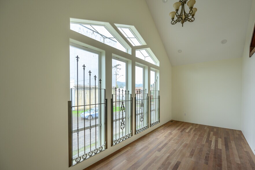 More Photos Of 205 Sixth St, Amity Religious Facility For Sale