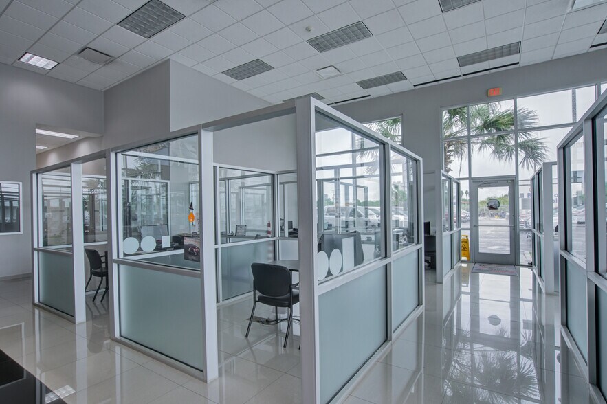 More Photos Of 2101 Central Blvd, Brownsville Auto Dealership For Sale
