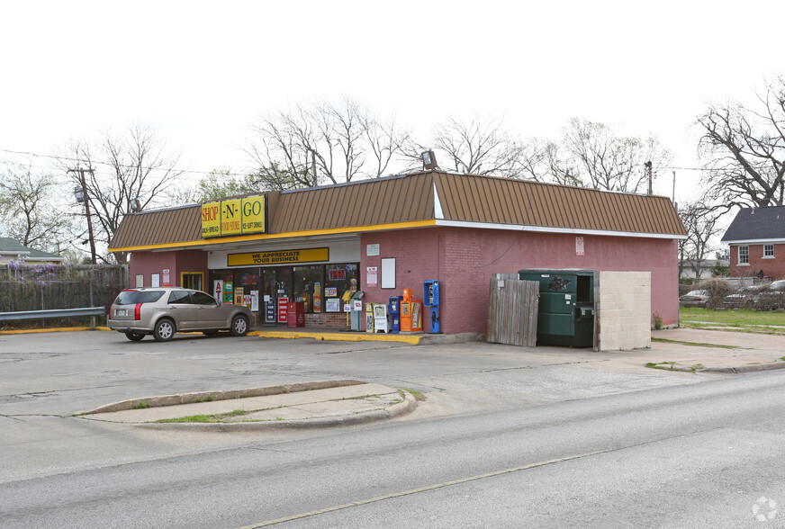 Primary Photo Of 4900 Bryan St, Dallas Convenience Store For Sale