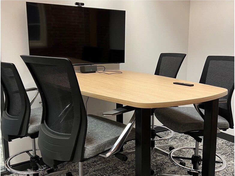 More Photos Of 155 S Fair Oaks Ave, Pasadena Office For Lease