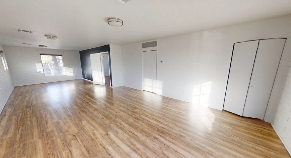 More Photos Of 7375 E Stetson Dr, Scottsdale Office For Lease