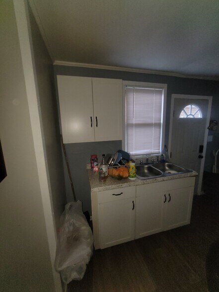 More Photos Of 1458 W 32nd St, Indianapolis Apartments For Sale