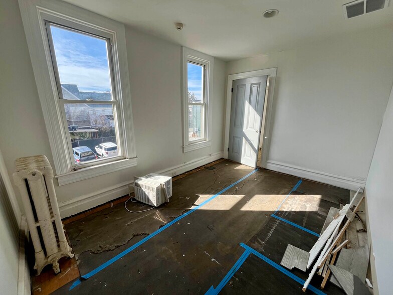 More Photos Of 3818 Roland Ave, Baltimore Office Residential For Sale