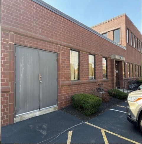 More Photos Of 1500-1506 Boston Providence Tpke, Norwood Office For Sale