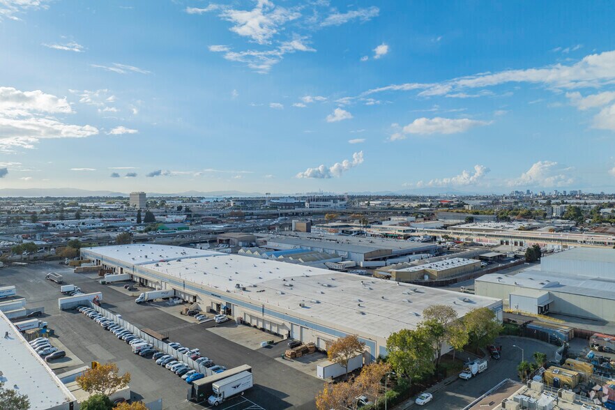 More Photos Of 745 85th Ave, Oakland Unknown For Lease