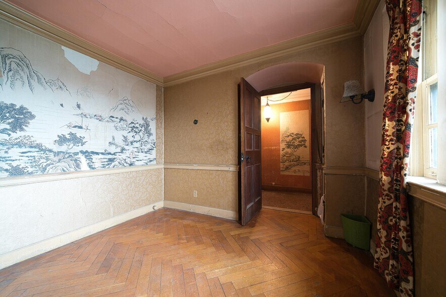 More Photos Of 1989 W Grand Blvd, Detroit Office Residential For Sale