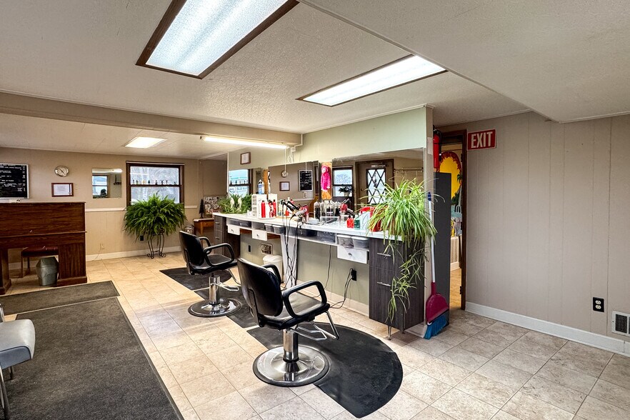 More Photos Of 804 State Road 23 73, Princeton Office For Sale