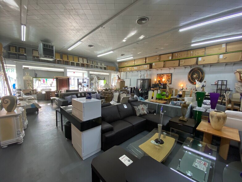 More Photos Of 5143 Whittier Blvd, Los Angeles Storefront For Sale