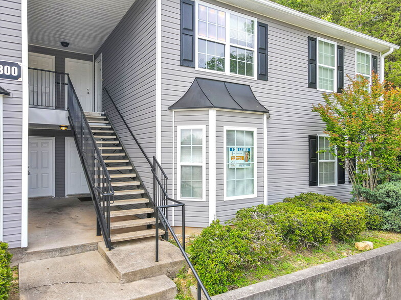 More Photos Of 300 Stonehaven Cir, Cartersville Apartments For Sale