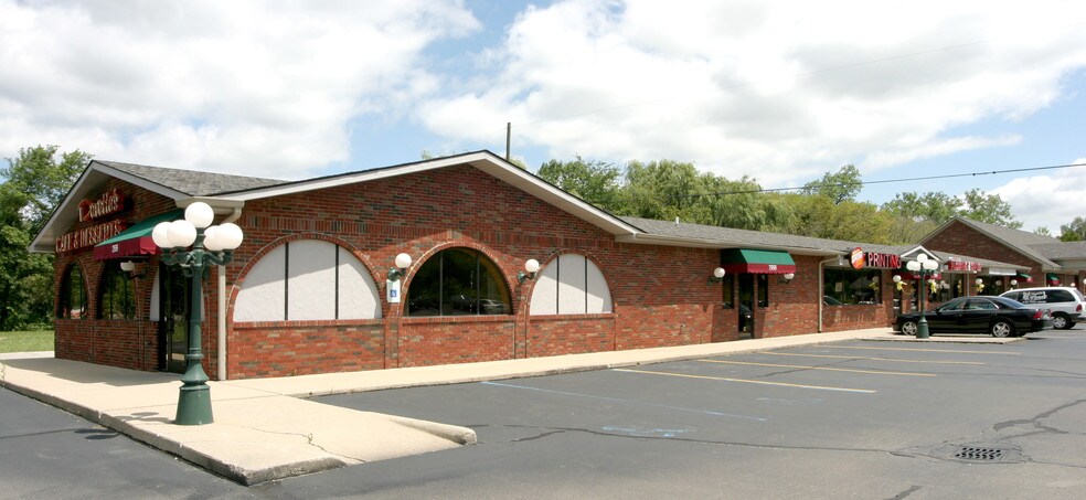 More Photos Of 7555-7575 Merriman Rd, Romulus Unknown For Lease