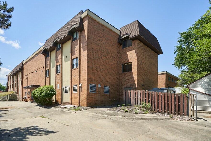 More Photos Of 16231 Broadway Ave, Maple Heights Assisted Living For Sale