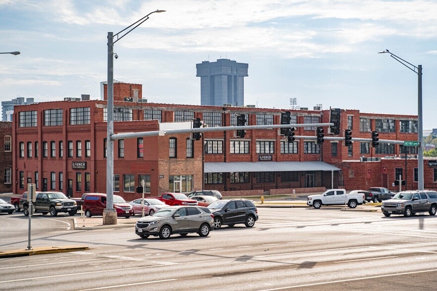 Primary Photo Of 601 N National Ave, Springfield Office For Lease