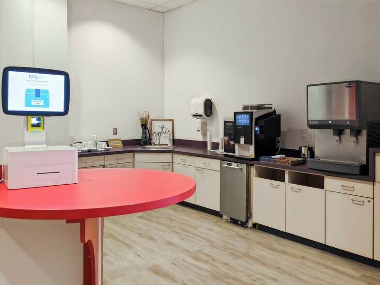 More Photos Of 40 W 2nd St, Dayton Coworking Space