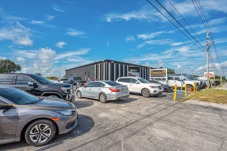 More Photos Of 120 W Carroll St, Kissimmee Industrial For Sale