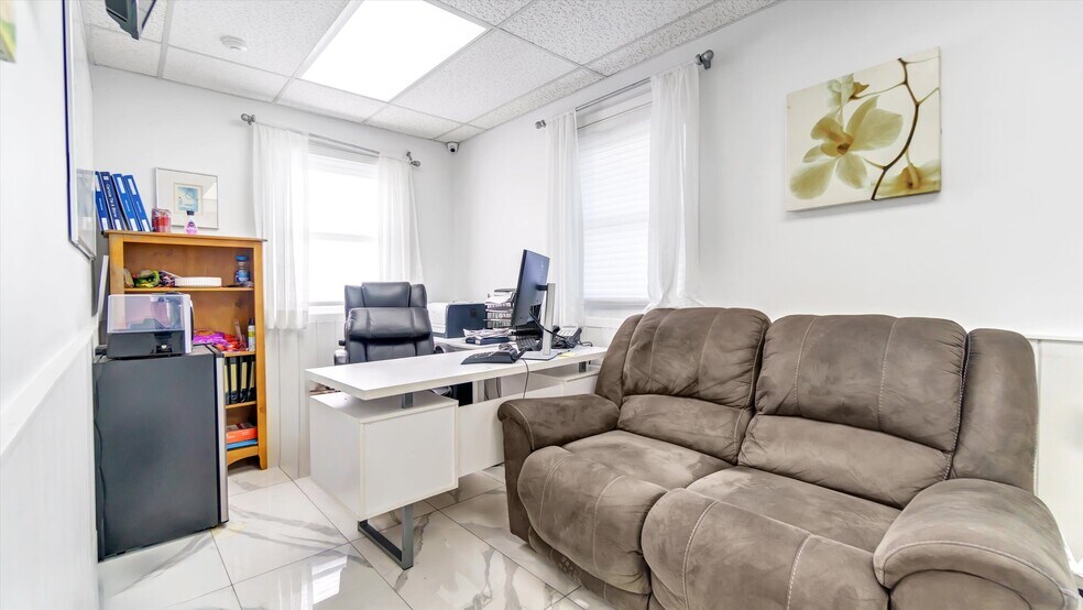 More Photos Of 1179 Old Country CR-58 Rd, Riverhead Showroom For Sale